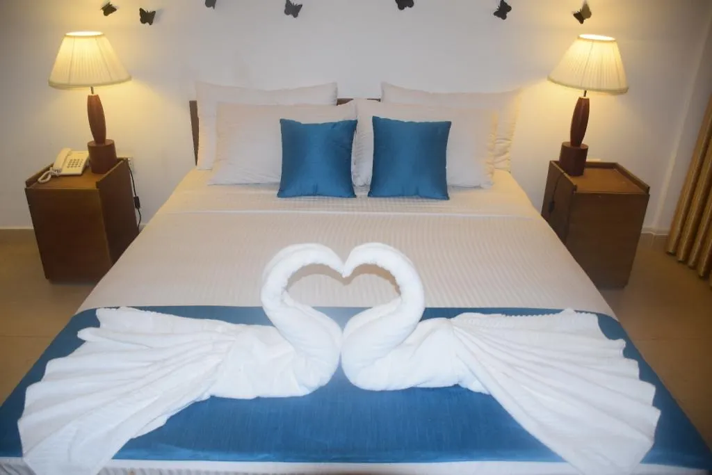 Saketha Beach Hotel Negombo