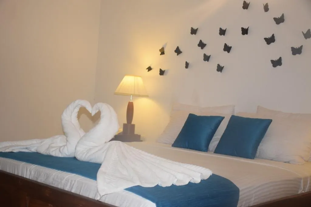 Saketha Beach Hotel Negombo