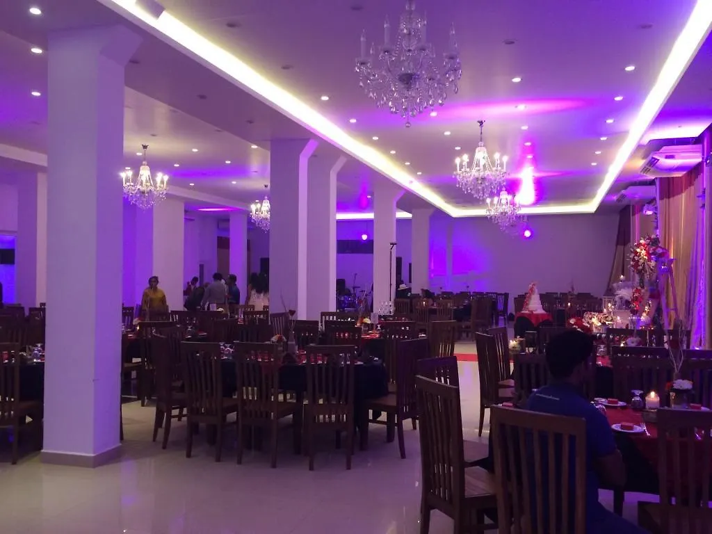 Saketha Beach Hotel Negombo