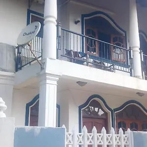 Hotel Oviniru, Negombo