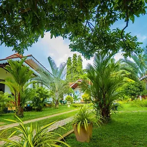 La Flor Villa